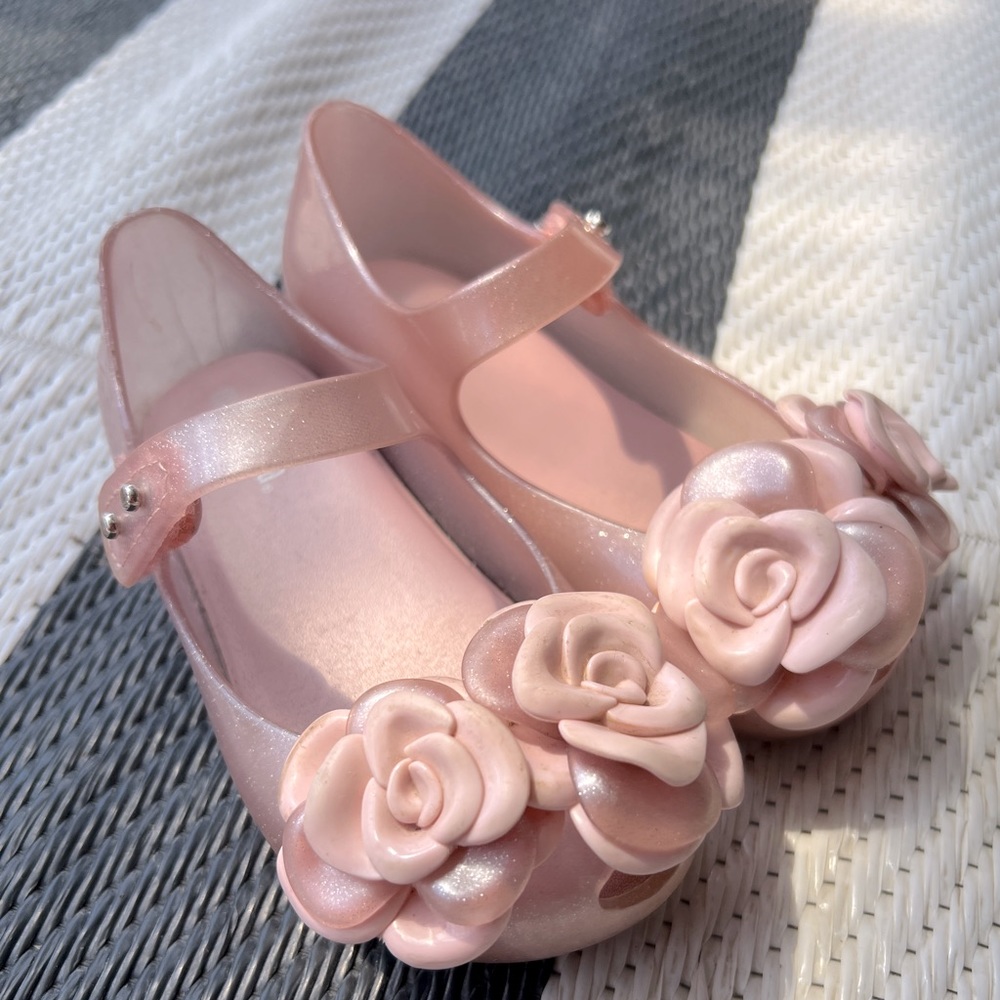 Mini Melissa UltraGirl Flower